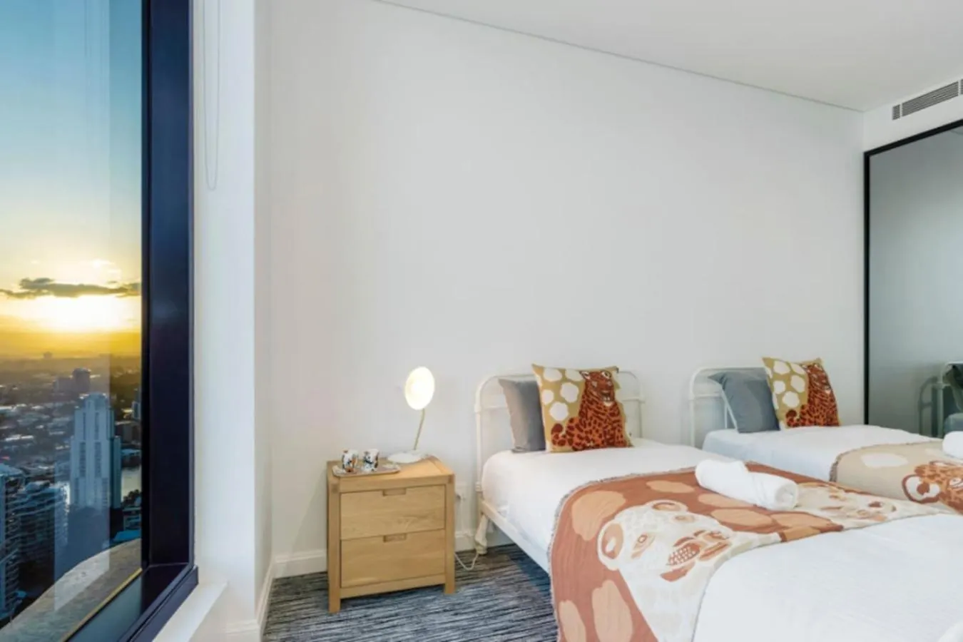 Sky Home In Surfers Paradise With Panoramic Views Gold Coast