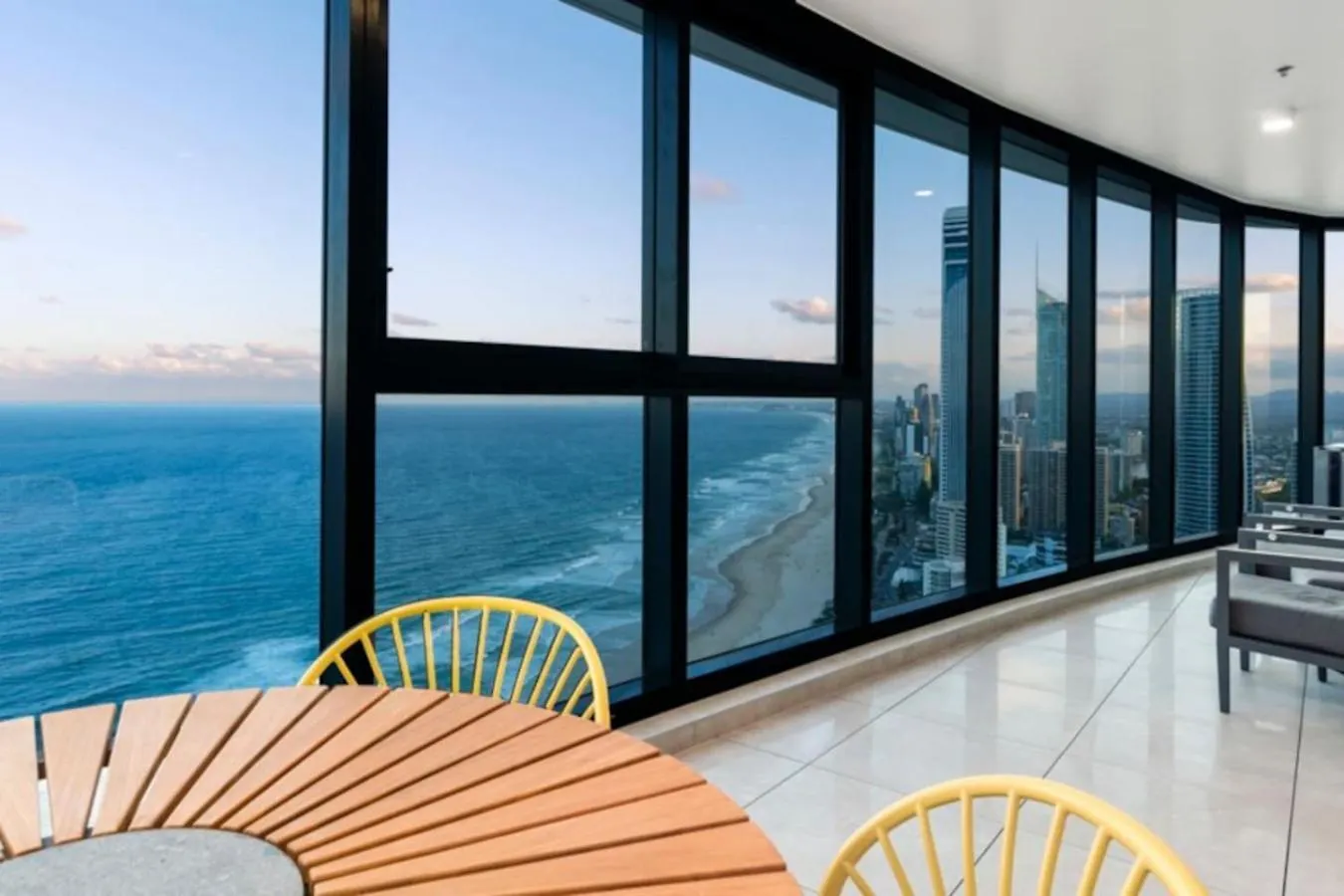 Sky Home In Surfers Paradise With Panoramic Views Gold Coast